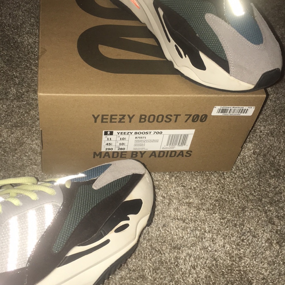 Yeezy 700 (Original) Size 11 (US) Used